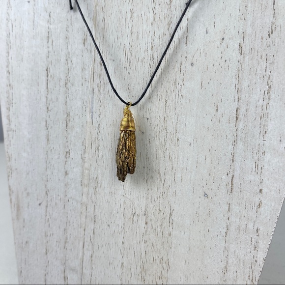 🚫SOLD🚫 NWOT Sage Goddess Alchemist Gold Plated Black Kyanite Pendant Necklace - Picture 6 of 16